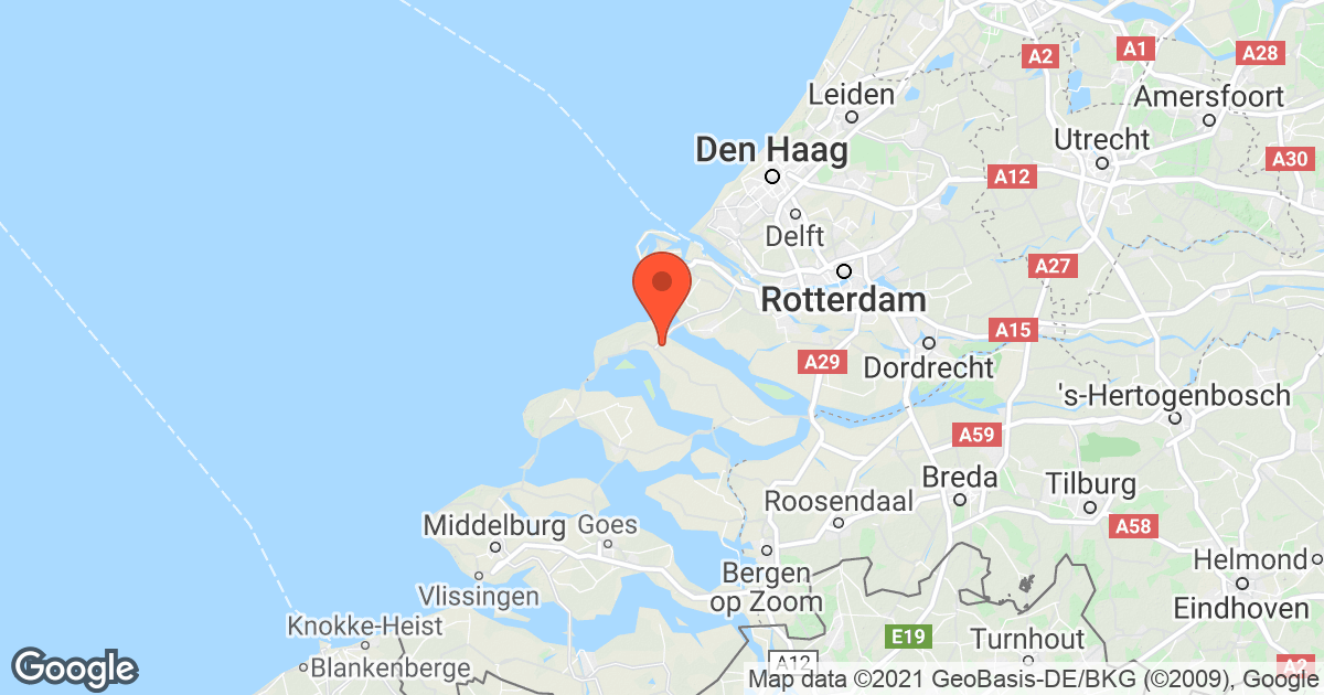 Een fel licht witte streep die steeds aan en uit gaat in de lucht op