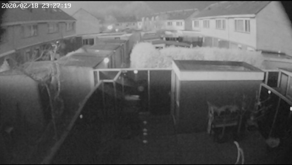 Felle lichtflits waargenomen op 2 verschillende camera's op hetzelfde tijdstip foto