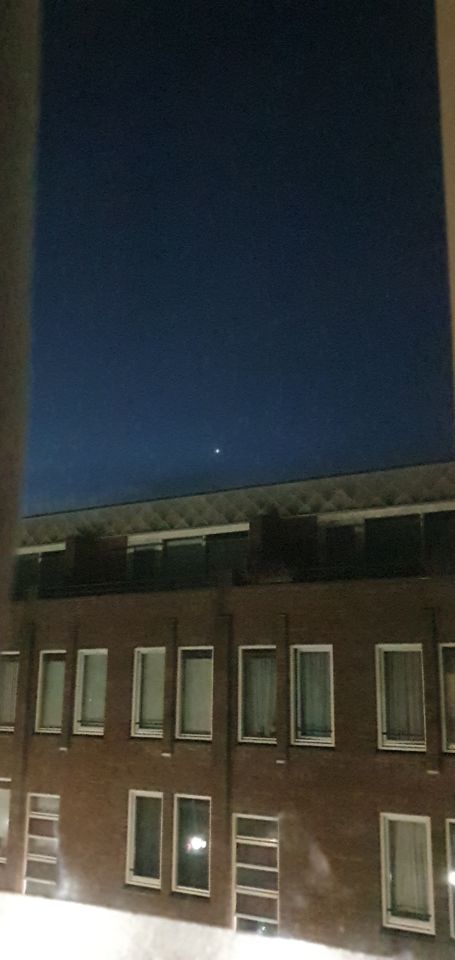 Lichtpuntje in de lucht foto