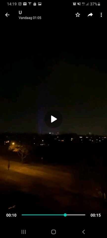 Blauwlicht wat met hoge constante snelheid zich verplaatste foto