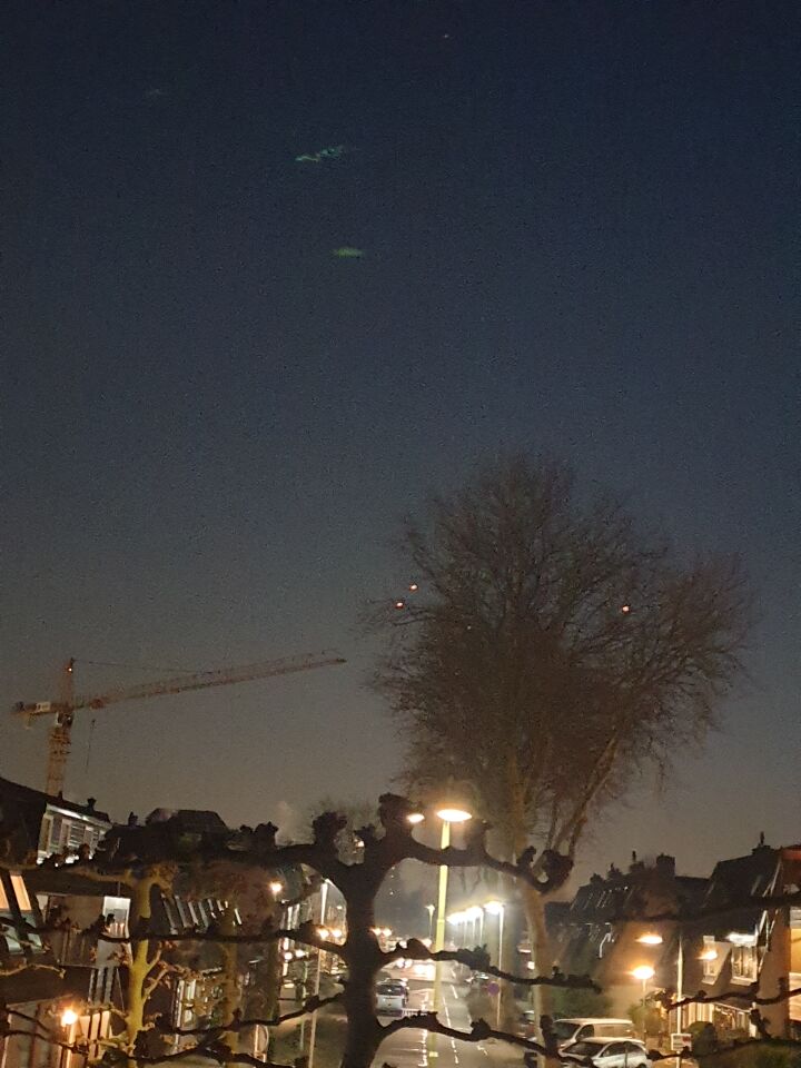 Meerdere licht flikkerende rondjes met verschillende snelheden. foto