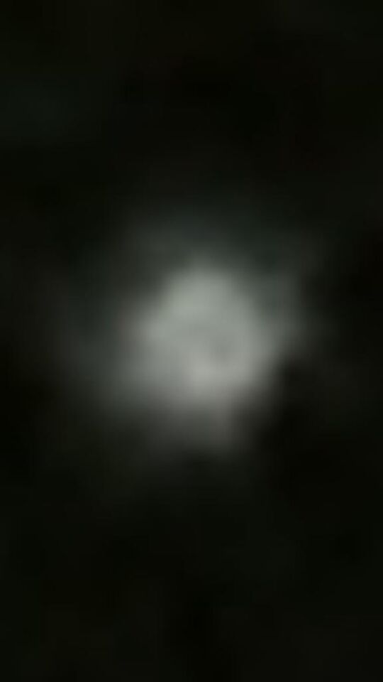 Licht bewegende UFO die constant van vorm veranderd foto