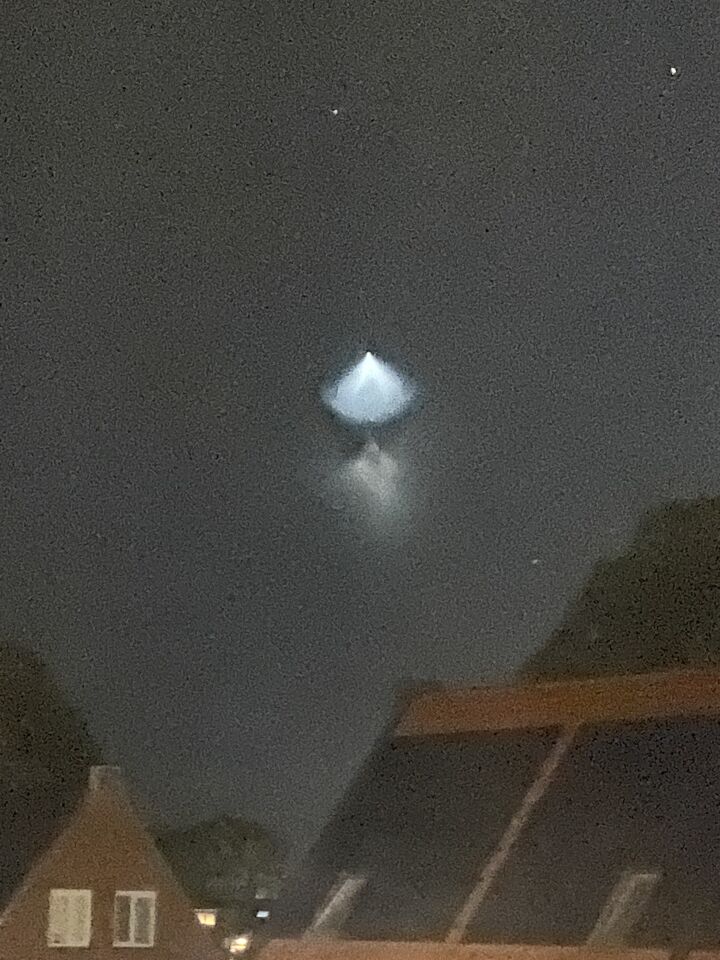 Felle lichtgevende driehoek foto