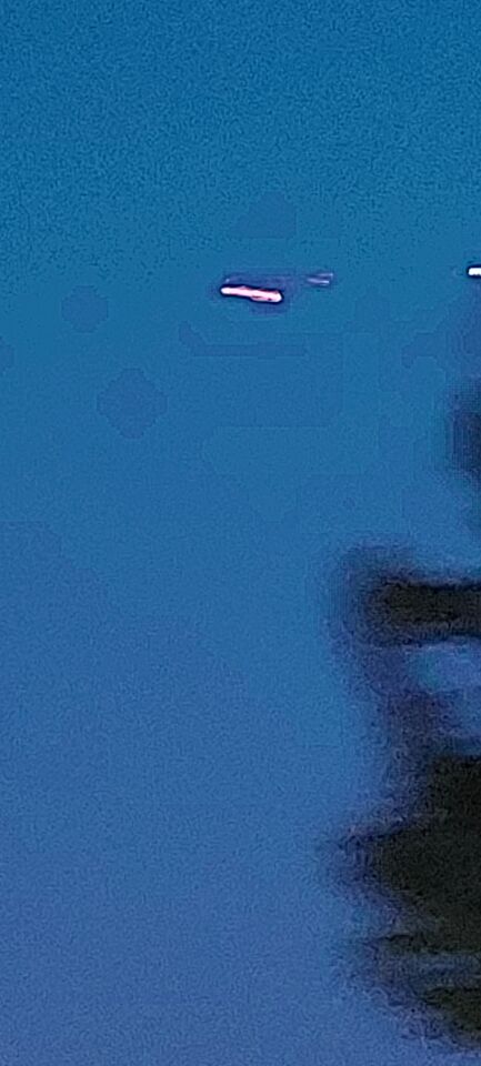 2 rode punten vlak naast elkaar foto