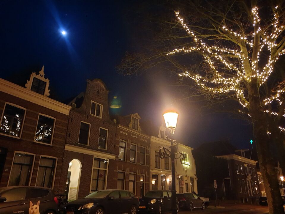 UFO ? Bel-vormig Weesp foto