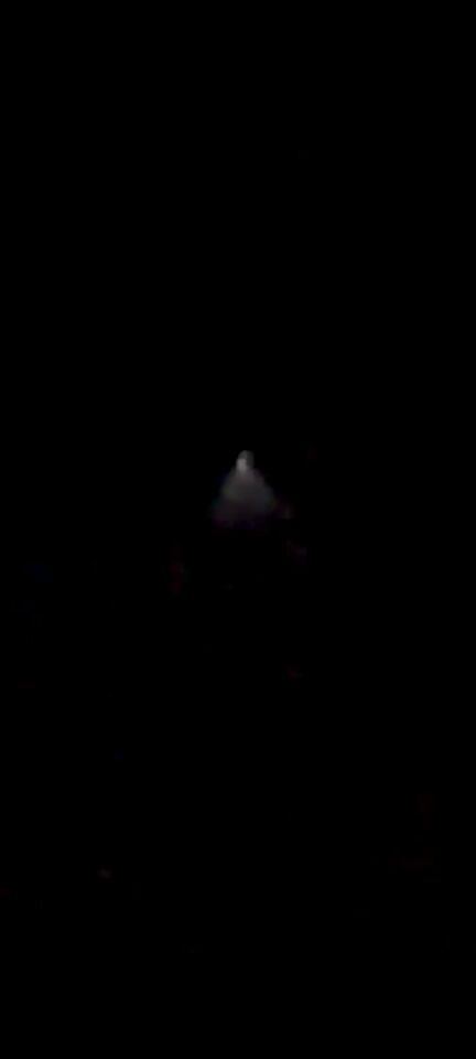 Sigaar wat licht naar beneden schijnt en beweegt foto