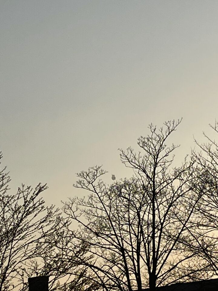 Groot rechthoekig zwevend object foto
