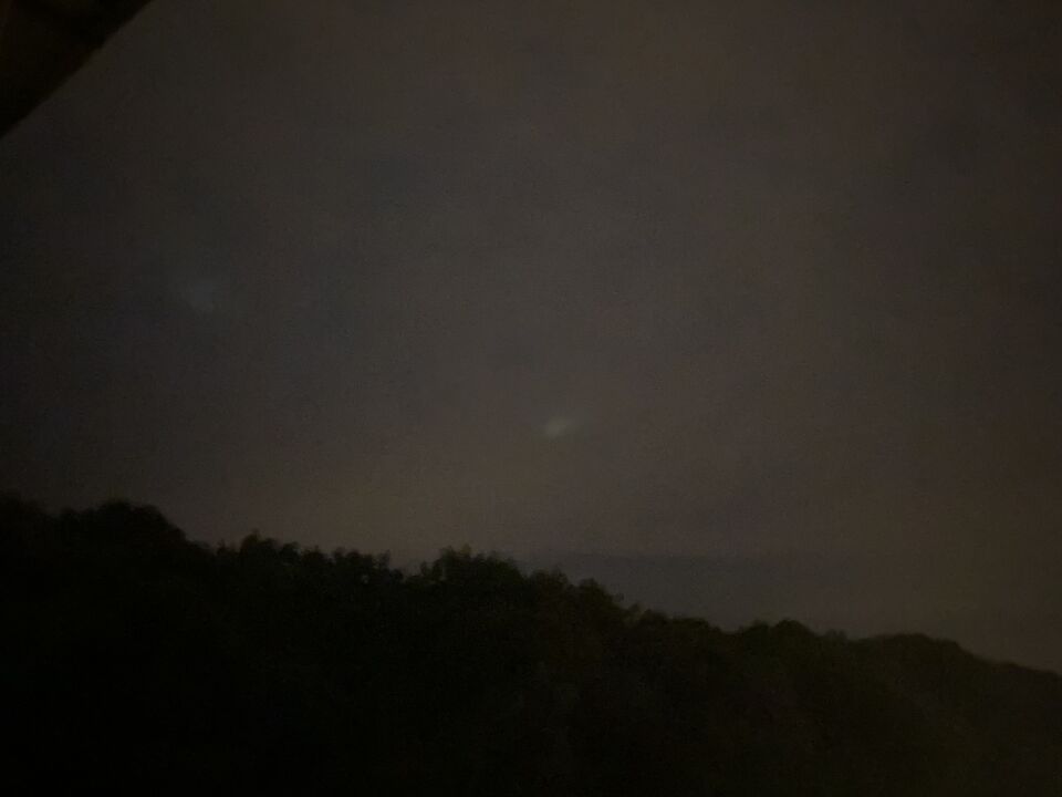 Veel lichtbollen die groter en kleiner werden foto
