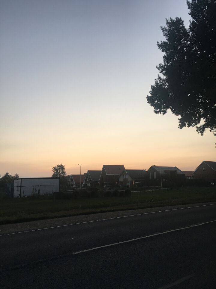 Heldere lichtbollen. Eerst 1. Na aantal minuten een 2e foto