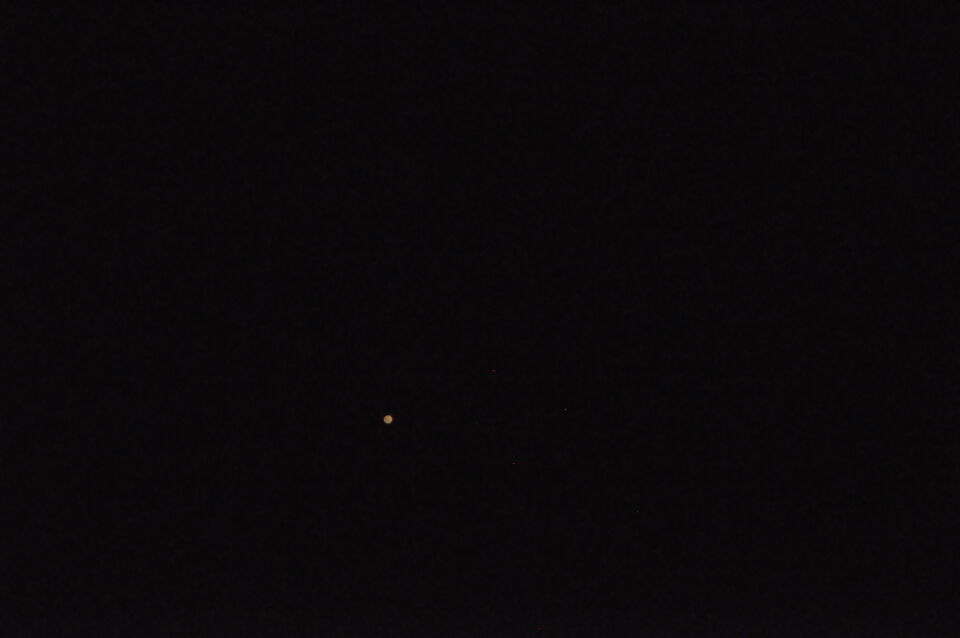 Waarneming ruimteschip, foto´s 3 bollen werden 1 bol en t was weg. foto