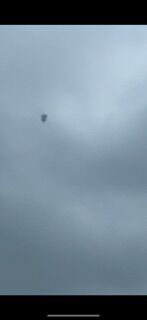 Raar object in de lucht foto
