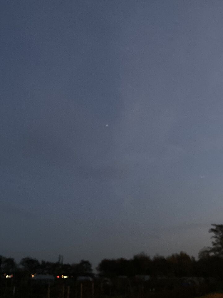 Bol die langzaam heen en weer bewoog en daarna verdween foto