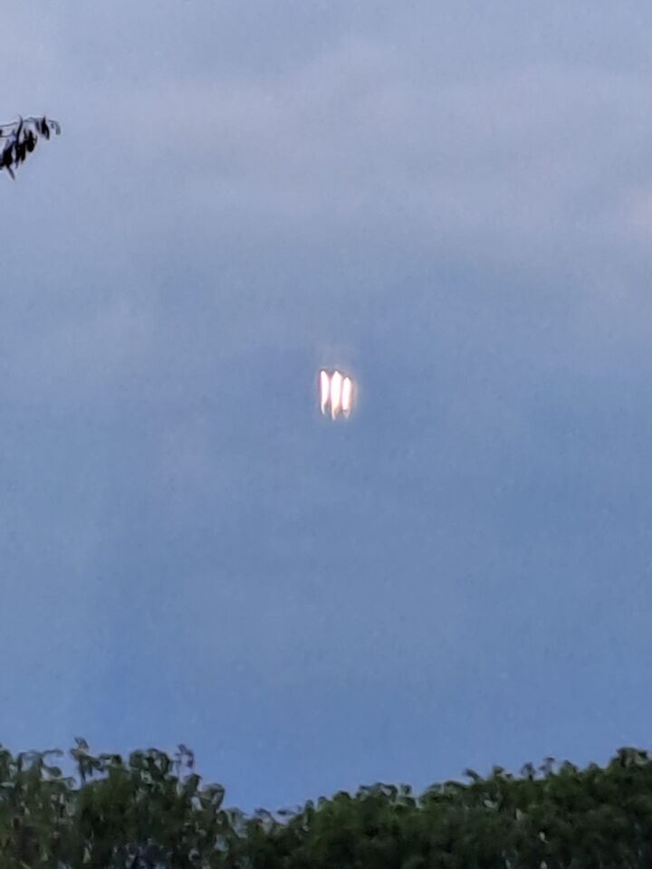 Lang werpige lichtgevende licht bundel foto