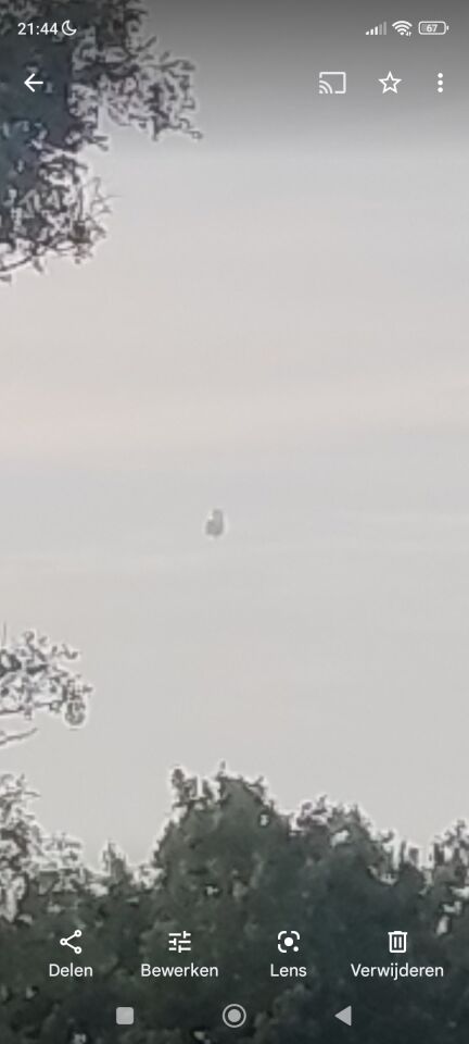 Metalen Vierkant dat vliegt foto