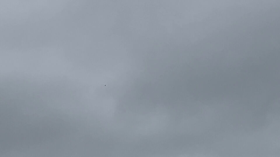 Object boven Shell pernis complex foto