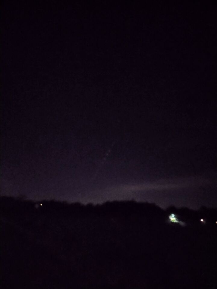 Een rij lichtpunten stuk of 10 die stil stonden foto