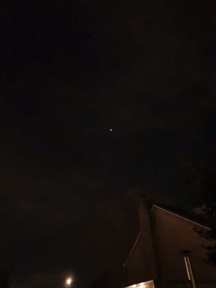 Witte zeer sterke bol foto