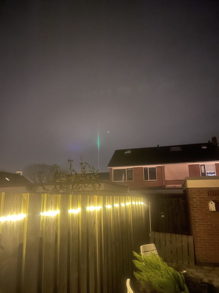 Ik zag omstreeks 22:50 uur een vliegend licht foto