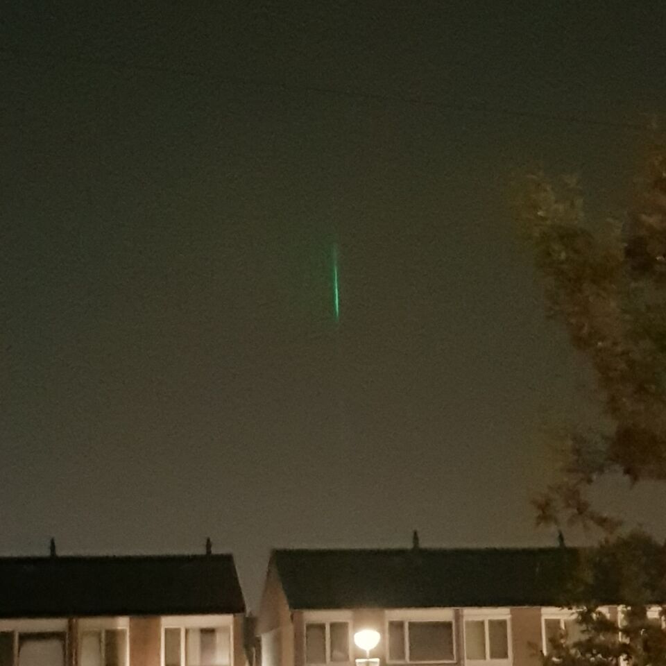 Groene korte lichtstraal foto