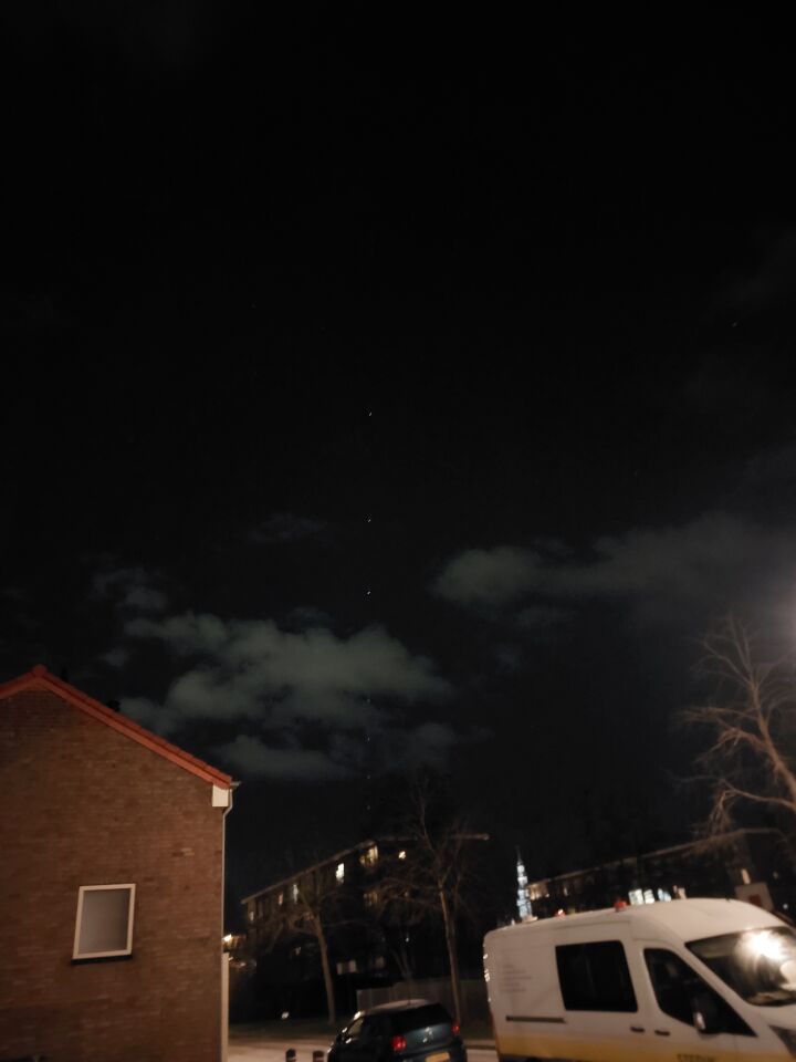 Bewegende stroomt lichtjes foto