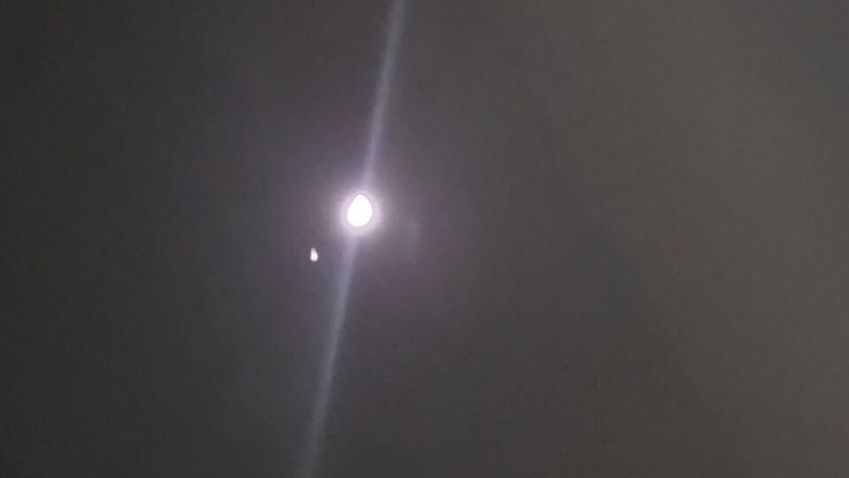 Verplaatsende lichtbol deze ging alle kanten op foto