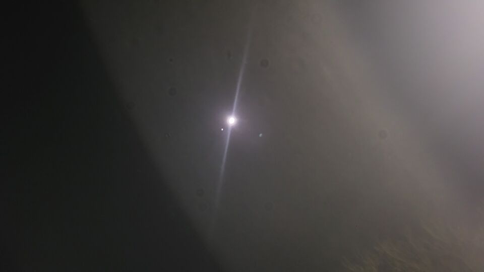 Verplaatsende lichtbol deze ging alle kanten op foto