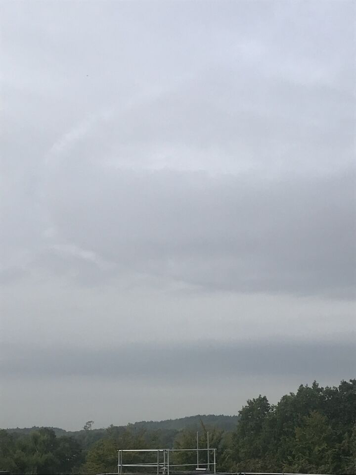Wolk met te scherpe randen foto