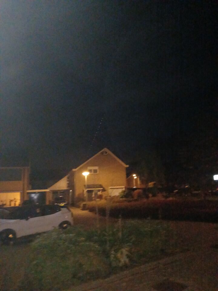 1 rechte lijn lichtbolletjes foto