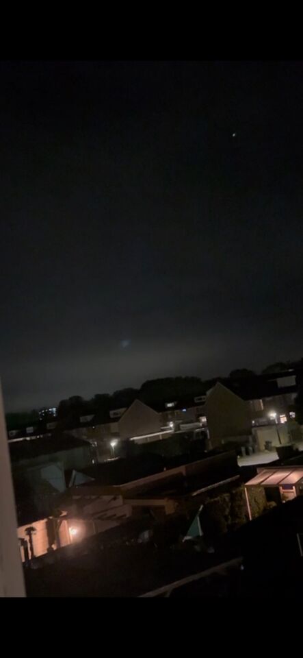 Portaal bollen vliegen erin en eruit...toewaards mij en van me af foto