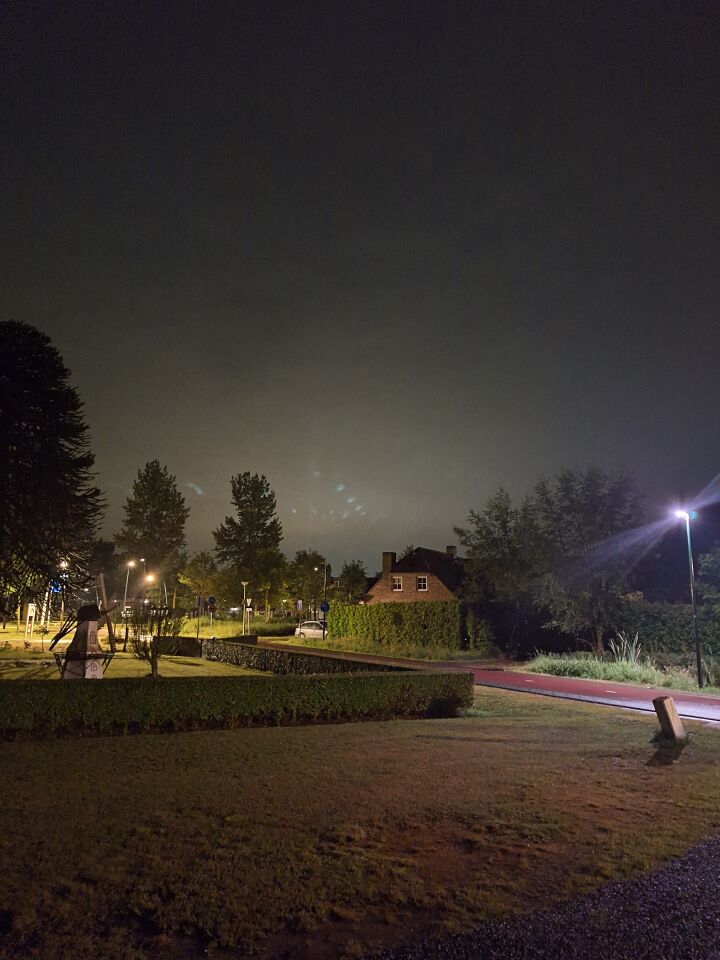 Lichtgevende bollen driehoek foto