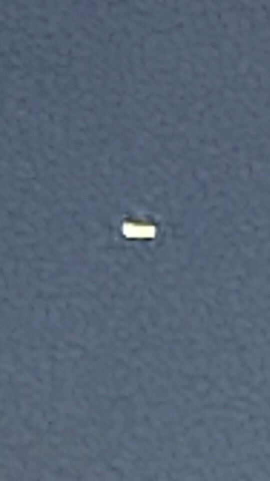 Groot fel licht in de lucht boven Almere, drone of UFO? foto