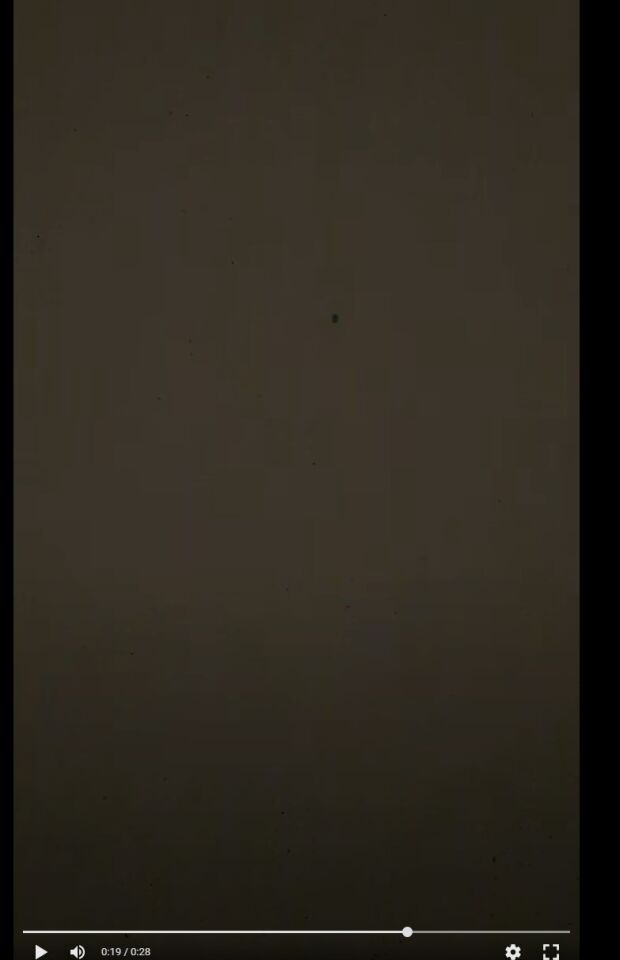 Felle lichtbal die uitdooft foto