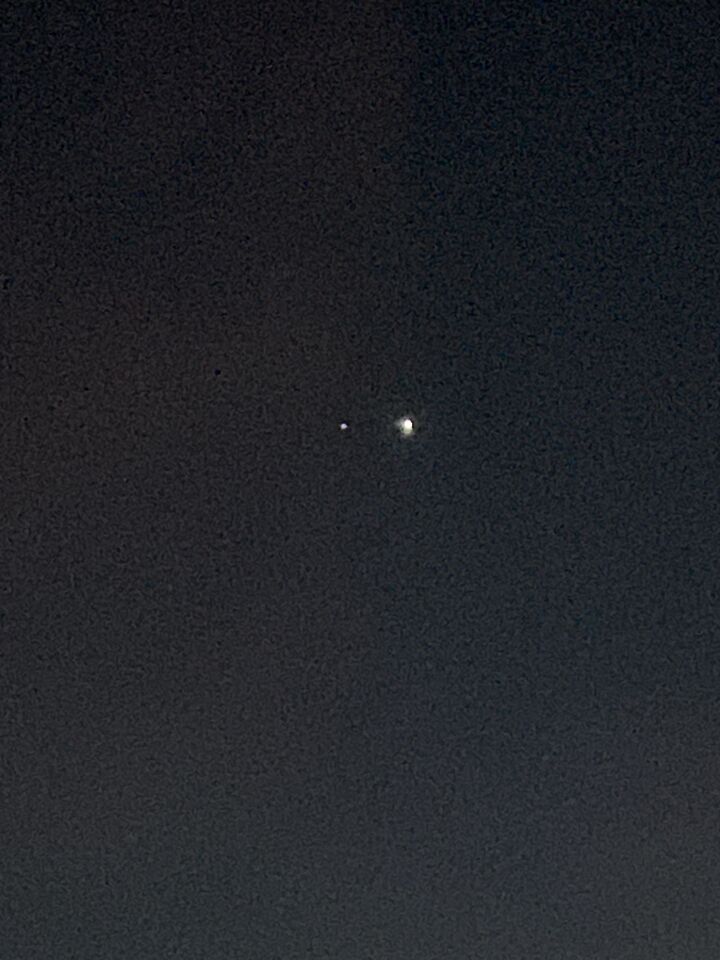 Licht punt in de lucht foto