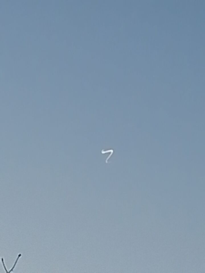 Slingerende lichte lijn foto