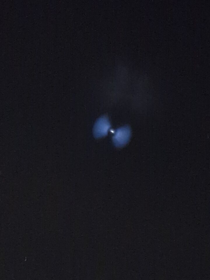 Helder licht met rare uitstoor foto