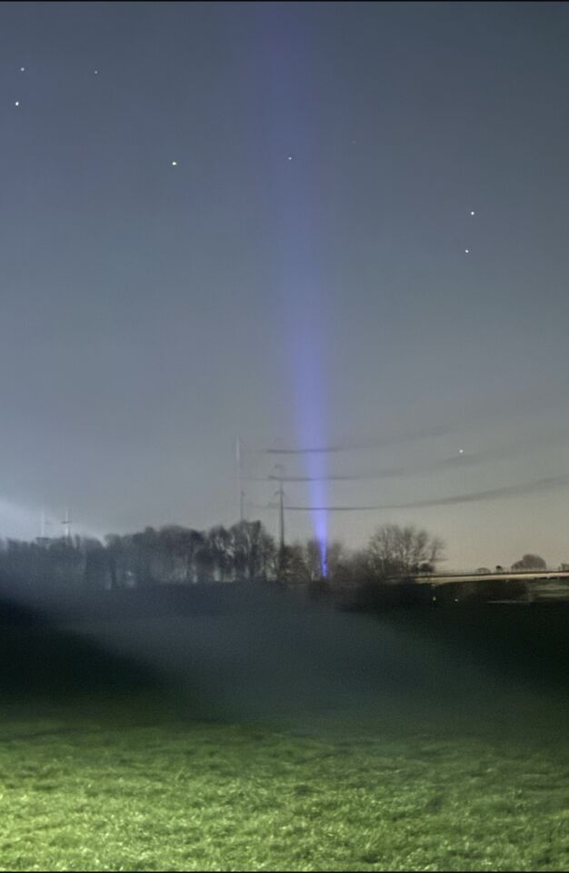 Blauw/paars licht wat verplaatsde foto