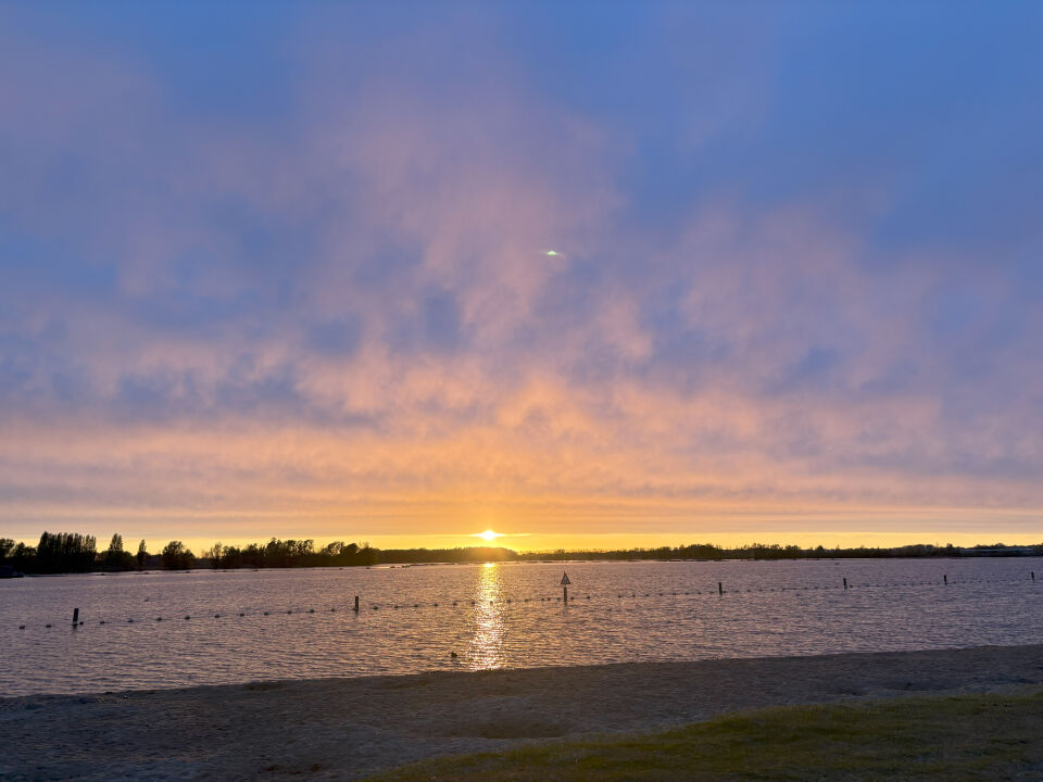 Groen bol in foto foto