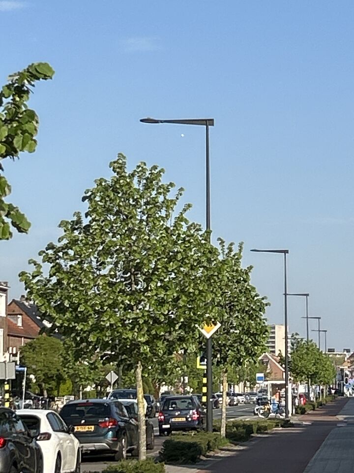 Witte bol in de lucht foto
