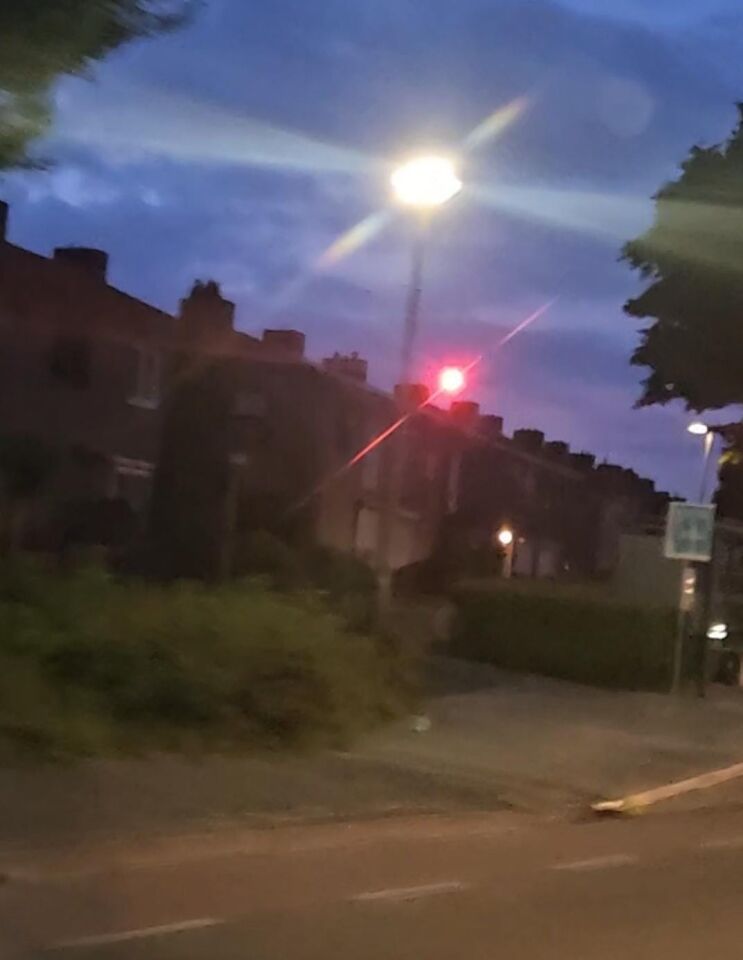 Rode lichtbol boven Landgraaf foto