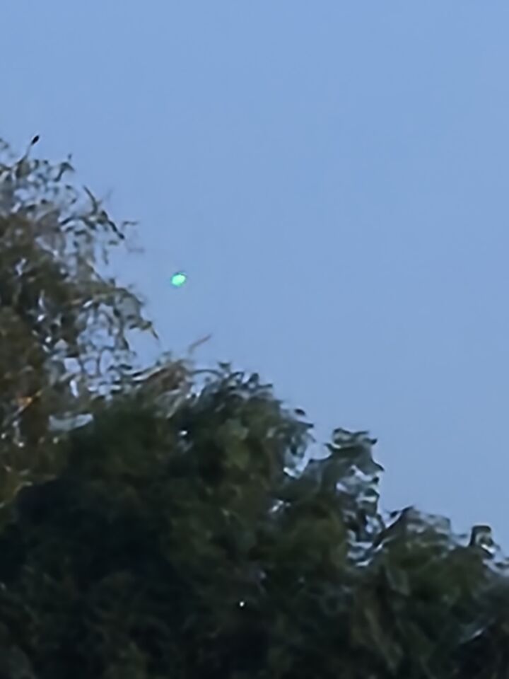Raar schijf in de lucht foto