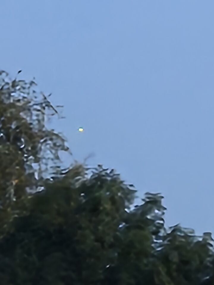 Raar schijf in de lucht foto