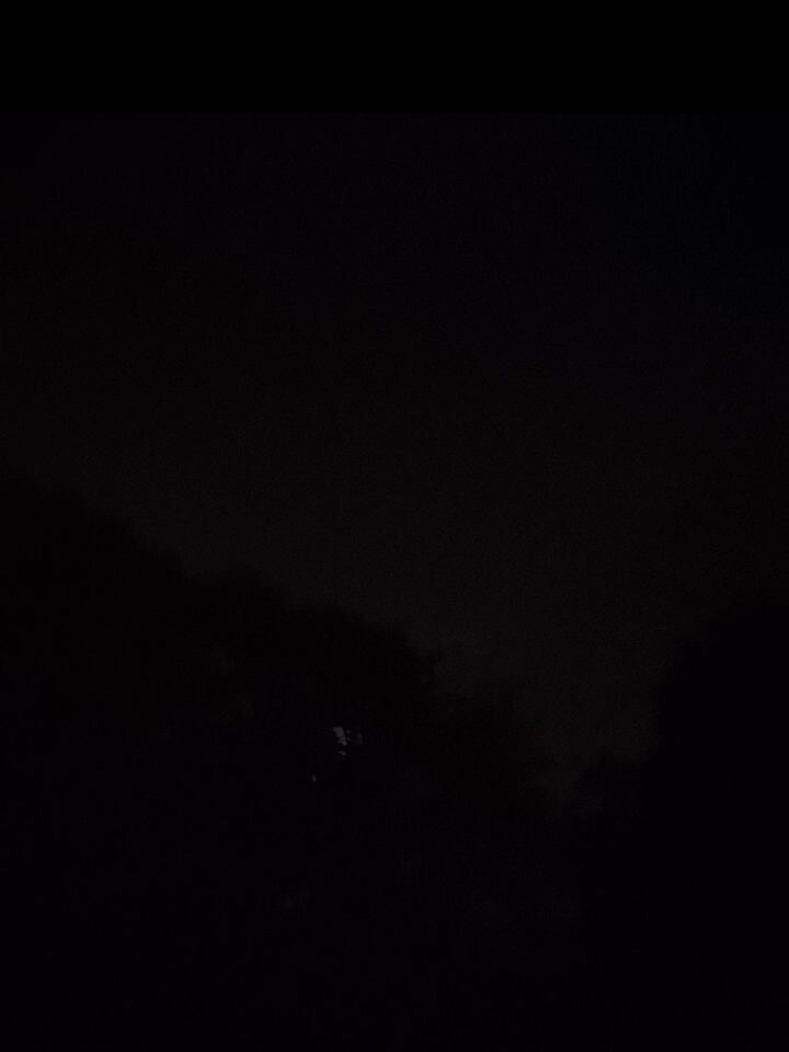 Lichtflitsen in patroon door de lucht foto