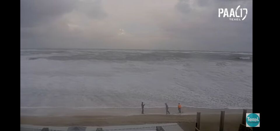 Lichtobject zichtbaar op bewegende webcam Texel foto