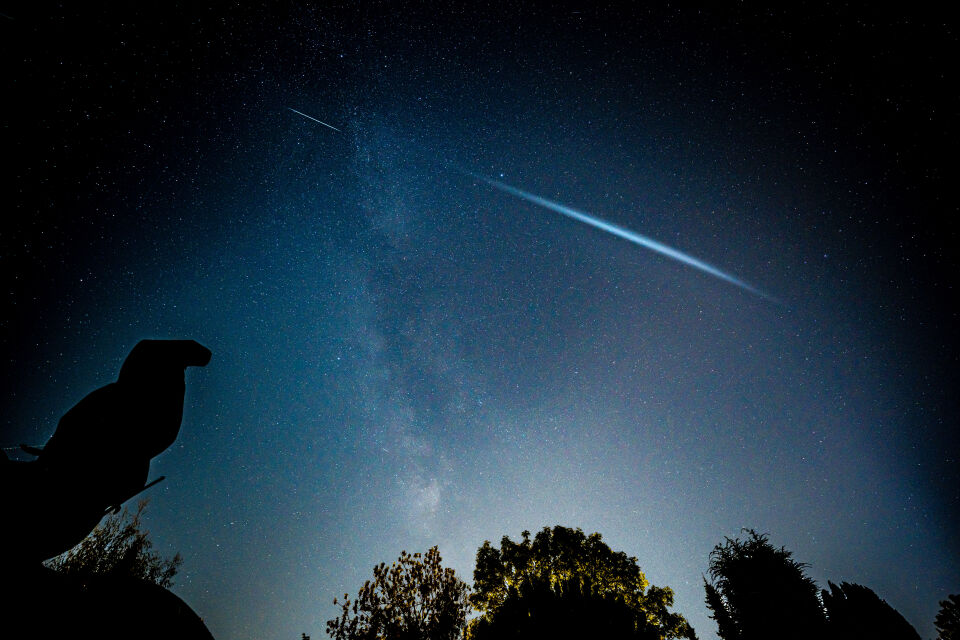 Lichtvlek die voorbijtrekt foto