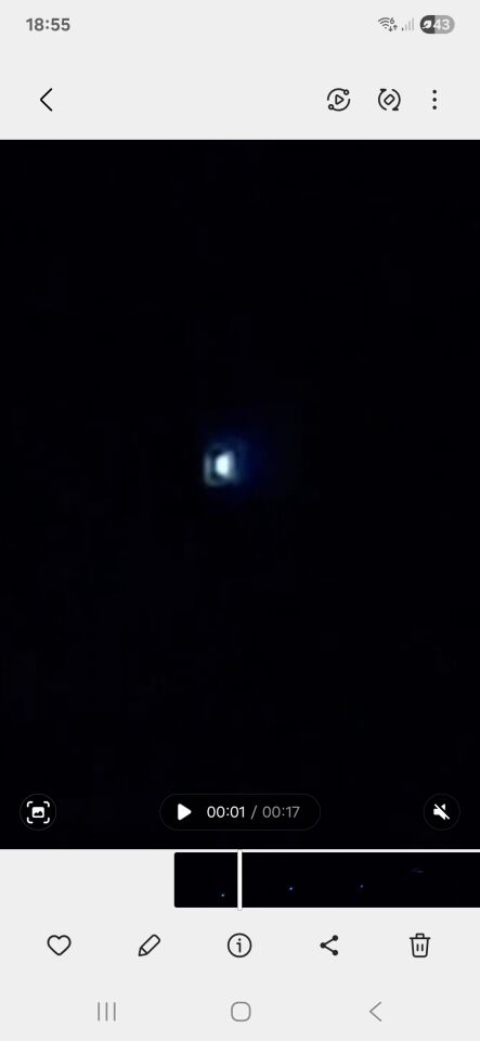 Ronde bal dat veranderd qua vorm (auro/halo) foto