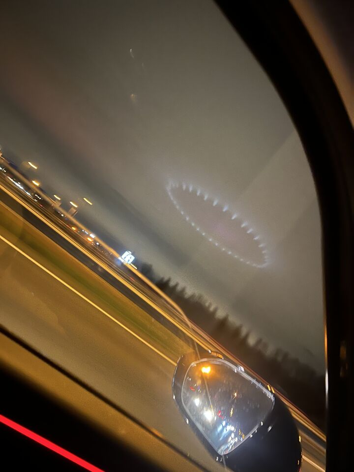 Cirkel van lichten Delft foto