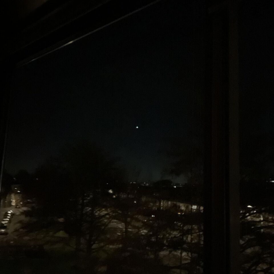 Stilstaand object gezien in Delftgauw koers 220 tot 240 graden West foto