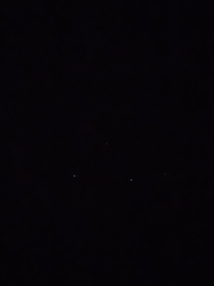 Geometrische driehoek boven mijn woning 51.900528, 4.559337 foto