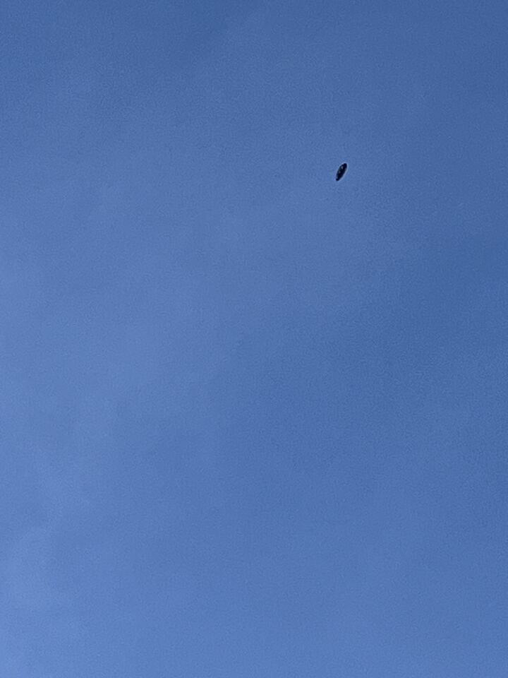 Vliegend voorwerp foto