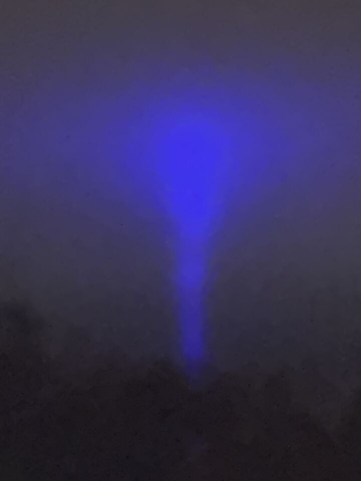 Snel bewegende pilaar van licht foto